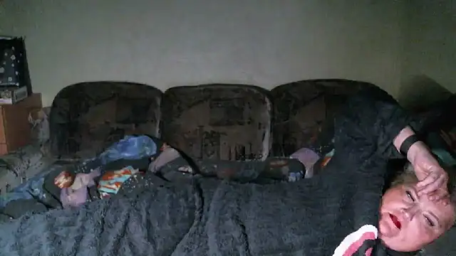 Lana555 Adlı Modelin Canlı XXX Sohbeti