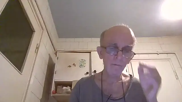 mariusica1@xhのウェブカメラショー