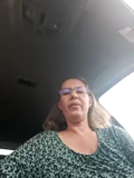 uber_babe: απευθείας συνομιλία ΧΧΧ