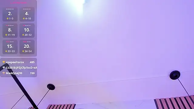 Madyson18のライブXXXチャット