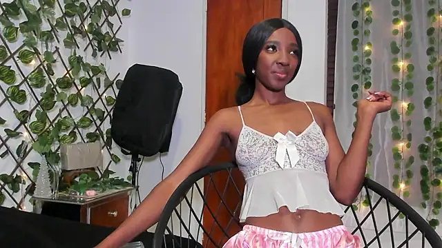 EimyFoxxx – Live XXX-chat