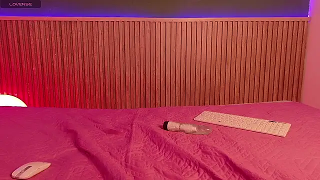 LeaneRous – Naživo XXX chat