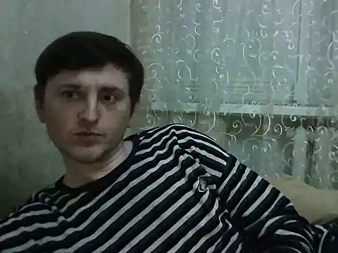 AlebeniのライブXXXチャット