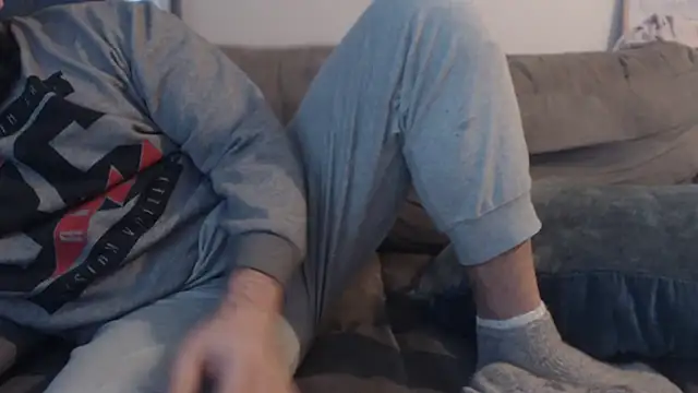 hugemachohandsomeのライブXXXチャット