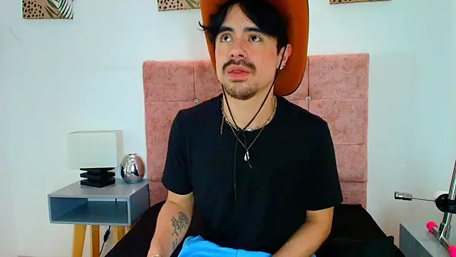 Ethan_Briggs_のライブXXXチャット