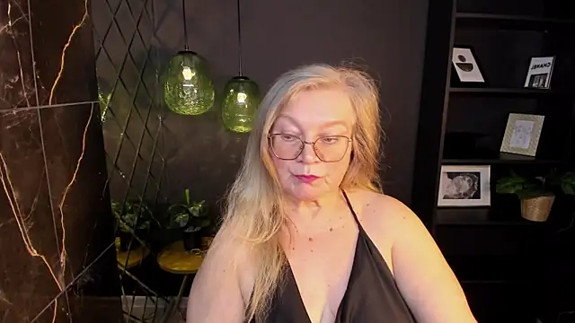 NataliMellow's Live XXX Chat