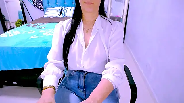 BitterMomXxx Live XXX-Chat