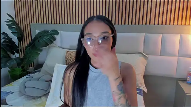 Онлайн чат XXX Roseaurora