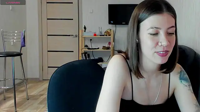 twinkle_rosie Adlı Modelin Canlı XXX Sohbeti