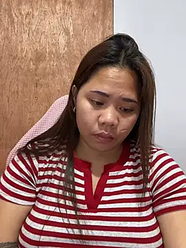 دردشة _BellaHotty_ الجنسية المباشرة