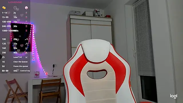 HotCarolineXO 现场XXX聊天