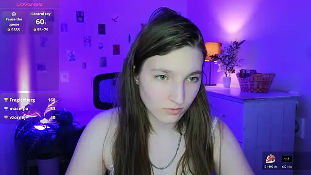 Mia_Myles Adlı Modelin Canlı XXX Sohbeti