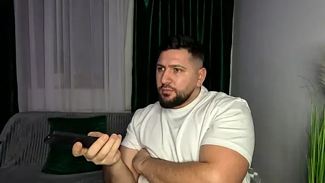 دردشة Gold_Alpha_Boy الجنسية المباشرة