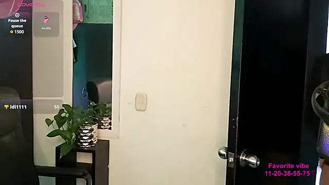 Andy_Roses Adlı Modelin Web Kamerası Şovu