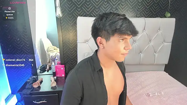 Thiago_Kozak Live XXX-Chat