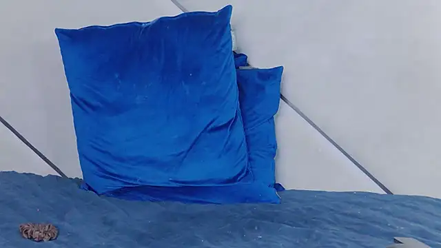 NicoleRosss' Live XXX Chat