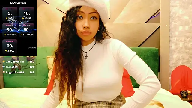 ElyaQuinn live XXX chat