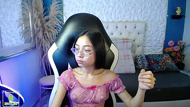 NathaliaSweet_11: онлайн-секс-чат