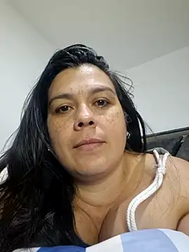 martina_foxy_ élő XXX-chatje