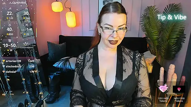 MrsIngrid Chat XXX in diretta