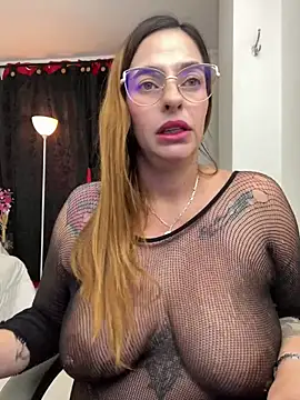 Chat +18 de Alessandra_Schmoll ao vivo