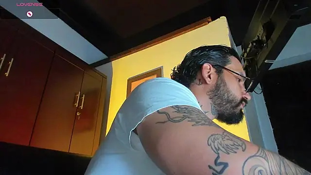 دردشة CamiloGray_ الجنسية المباشرة