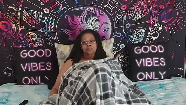 RENAESPLEASUREPALACE Live XXX-chat