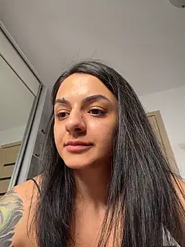 Chatroom XXX en direct de NNNoire