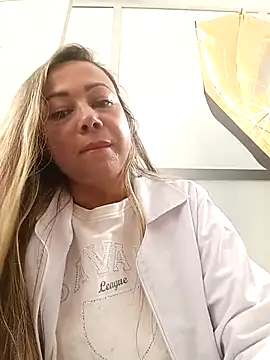 Madisson-04_ webcam show