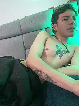 NaytonFreeman Adlı Modelin Canlı XXX Sohbeti