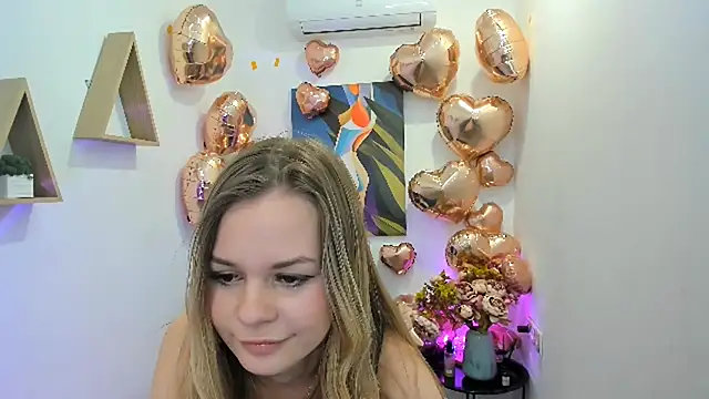 MidnighteAura live XXX chat