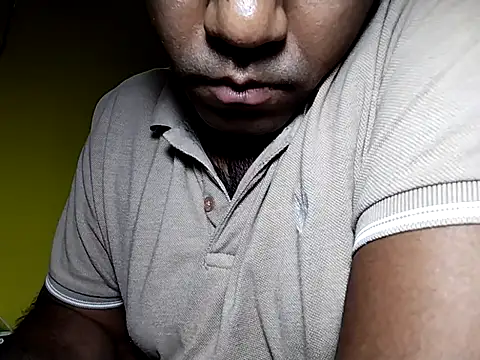 Lucky___05 Adlı Modelin Canlı XXX Sohbeti