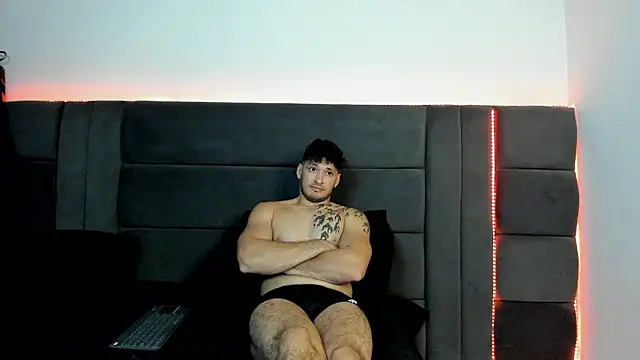 alejandro__2 Adlı Modelin Canlı XXX Sohbeti