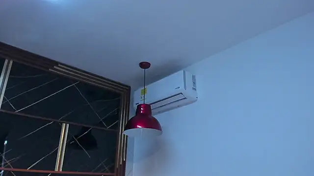 HannyThompson লাইভ XXX চ্যাট