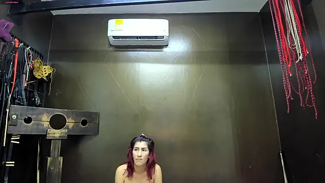 BDSM_Vantablack___n Webbikameraesitys