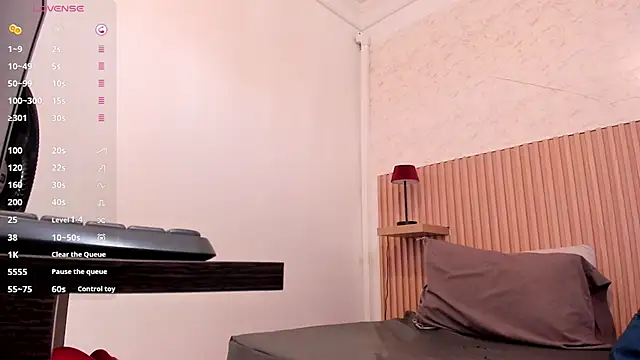 Yarah_Noor Webcam-Show