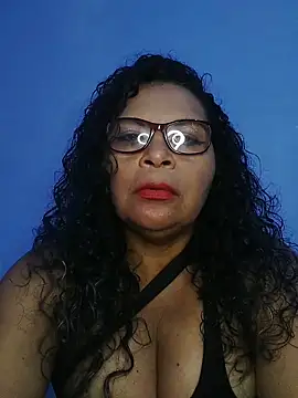 Amarantha25 live XXX chat