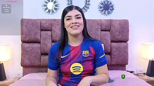 Miss_Meghan লাইভ XXX চ্যাট