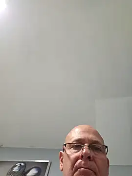 dickinyouto: онлайн-секс-чат