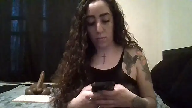 hintofhoneyy Show in webcam