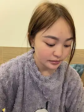 Chat XXX en directo de Keira_Keira