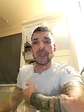 Zoltanioan26's Webcam Show