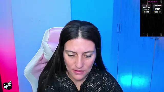 Saskyaa Chat XXX live