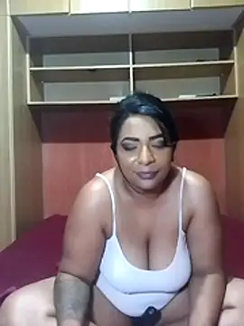 indianstormxo_ Adlı Modelin Canlı XXX Sohbeti