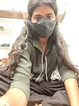 Cut_madhuri Show in webcam