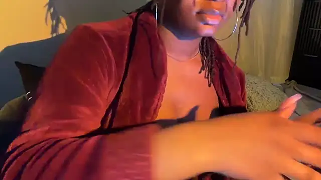 SunniSoles99 现场XXX聊天