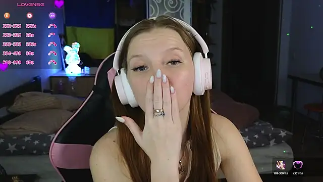 Show modela Mary_Blu na web-kameri