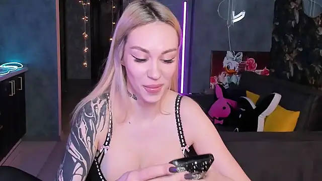 Blckmirrorr live XXX chat