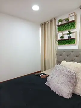 sasi_luna Adlı Modelin Canlı XXX Sohbeti