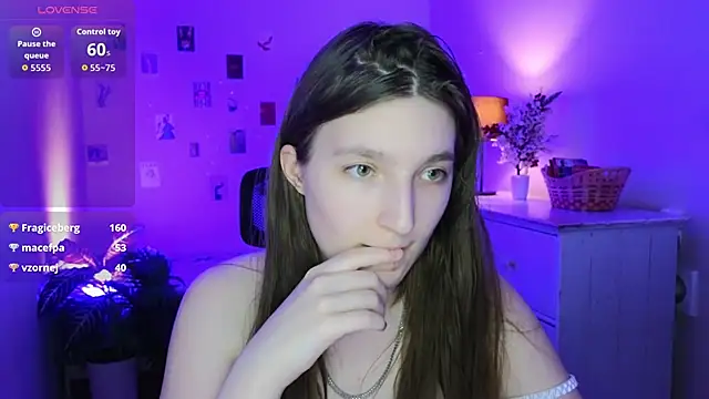 Онлайн чат XXX Mia_Myles